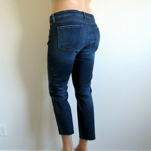STS Blue Jeans Women's RHINESTONE Destructed Crop NWT - Picture 2 of 6